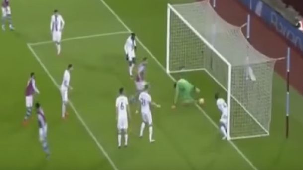 VIDEO: Por este gol, todo Inglaterra se ríe del arquero
