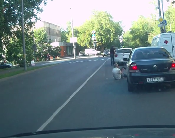 Discute con otro conductor