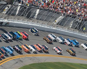 Vuelve el Nascar el 17 de mayo