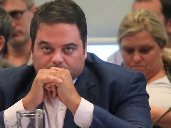 Diputados del FPV citarán a Triaca al Congreso por el escándalo con su ex empleada