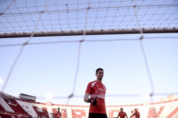 Jugadores de Independiente apuntaron contra el arbitraje ante Barracas Central