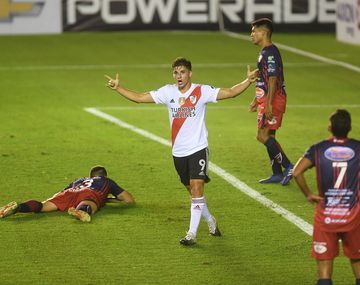 River goleó al Depro y avanzó a 16avos.