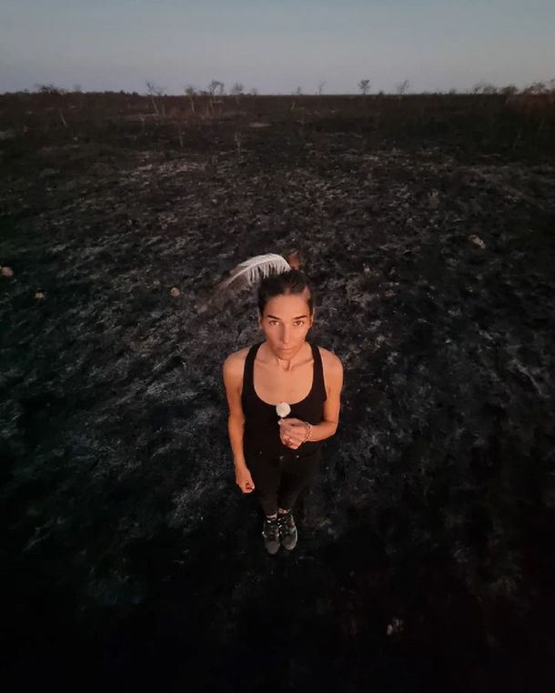Juana Viale posó en medio de los incendios en Corrientes y recibió fuertes críticas