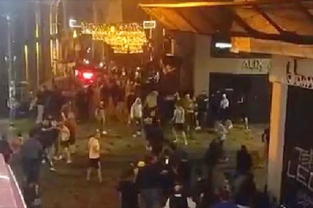 Video: batalla campal entre hinchas de Galatasaray y Bayern Munich