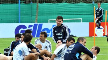 lionel messi entreno y estaria ante colombia lionel messi entreno y estaria ante colombia