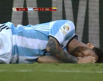 La jugada de la polémica: ¿fue penal de Figuera sobre Messi?