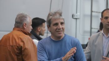 luis caputo festejo el respaldo: debemos seguir trabajando por el futuro de todos luis caputo festejo el respaldo: debemos seguir trabajando por el futuro de todos