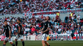 papelon de river: perdio con riestra en el monumental y se fue silbado papelon de river: perdio con riestra en el monumental y se fue silbado