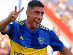 El festejo de Miguel Merentiel haciendo la V.