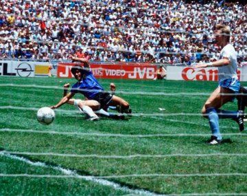 El otro histórico relato: así narró Mauro Viale el gol de Diego Maradona a los ingleses