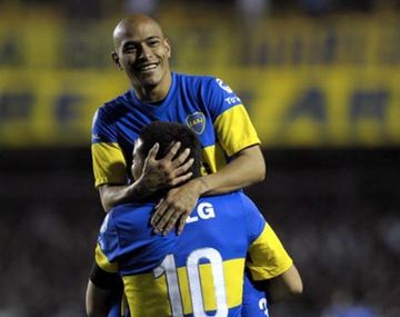 Un ex Boca fue acusado de fiestero y salió al cruce