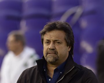 Caruso optó por su mujer y renunció a Sarmiento