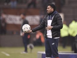 carlos tevez, tras su salida: me trajeron para salvar a independiente y lo hicimos carlos tevez, tras su salida: me trajeron para salvar a independiente y lo hicimos