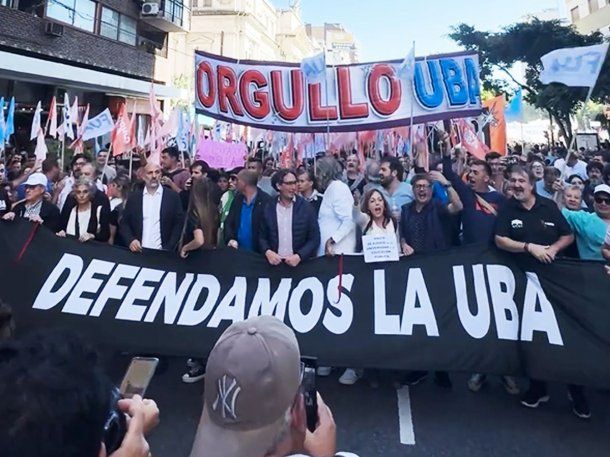 La UBA adhiere y convoca a la Marcha Federal Universitaria contra el Gobierno de Javier Milei