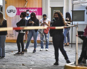 Prensa uruguaya dice que Argentina tiene menos contagios por millón de habitantes