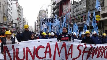 multiples piquetes en reclamo de asistencia a comedores bonaerenses multiples piquetes en reclamo de asistencia a comedores bonaerenses