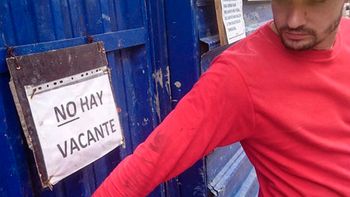 Río Negro y Salto son los departamentos uruguayos con mayor desempleo. Río Negro y Salto son los departamentos uruguayos con mayor desempleo.