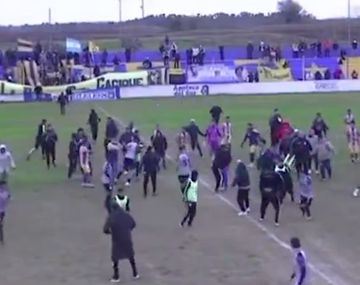 Agredieron a Ventura durante una batalla campal en un partido de Victoriano Arenas