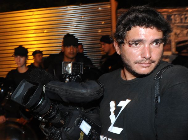 Vecinos de Parque Centenario marchan a Espacio Público