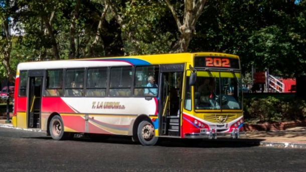 Suspenden la l&iacute;nea 202 por doce casos de coronavirus