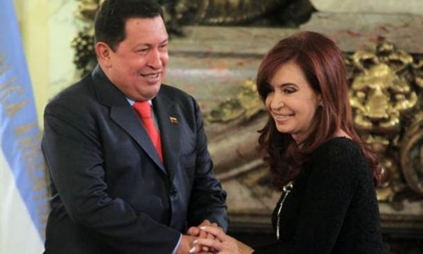 Cristina Fernández viaja a Cuba y visitaría a Hugo Chávez