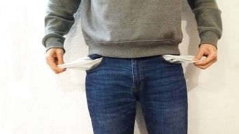 Los trabajadores en seguro de desempleo son menos que en febrero y se mantienen estables en la comparación interanual. Los trabajadores en seguro de desempleo son menos que en febrero y se mantienen estables en la comparación interanual.