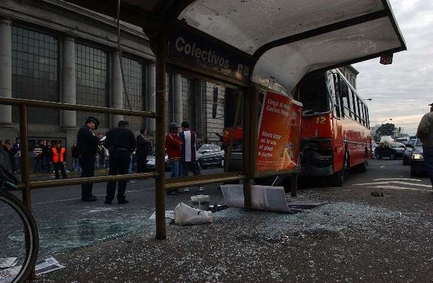 Choque micro escolar