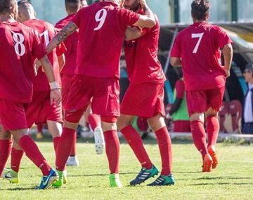 El ex Gran Hermano Luis Galesio sorprendió a todos con un brutal golazo en el Ascenso de Italia