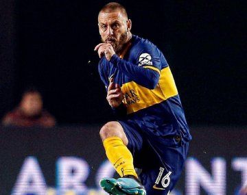 Wanchope Ábila y Daniele De Rossi
