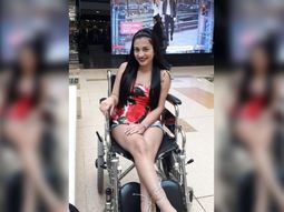 Estaba embarazada, se tatuó y quedó en silla de ruedas