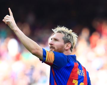Con dos goles de Messi