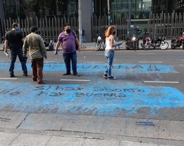 Aborto legal: presentaron el proyecto y aparecieron pintadas en contra