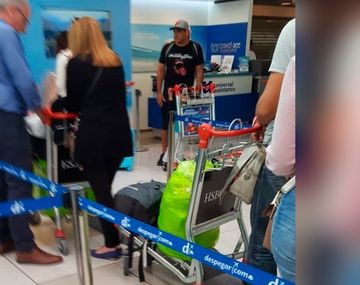Retuvieron en el aeropuerto de Madrid a un barra brava de Boca