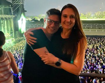 Wos la rompió en La Plata y Axel Kicillof dijo presente