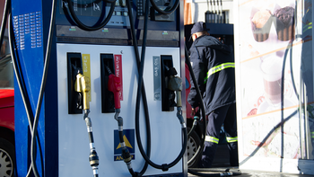 Los combustibles podrían aumentar en mayo de acuerdo a los últimos movimientos del petróleo. Los combustibles podrían aumentar en mayo de acuerdo a los últimos movimientos del petróleo.