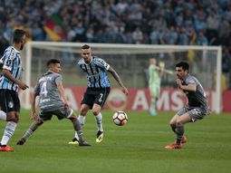 Gremio le ganó a Estudiantes de La Plata y lo eliminó en los penales