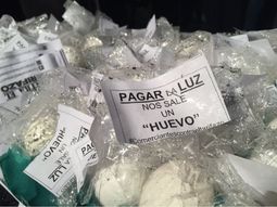 mira los carteles mas ocurrentes del cacerolazo contra macri y el tarifazo mira los carteles mas ocurrentes del cacerolazo contra macri y el tarifazo