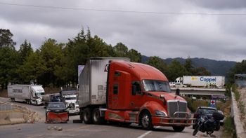 Bloqueos en las autopistas y carreteras. Bloqueos en las autopistas y carreteras.