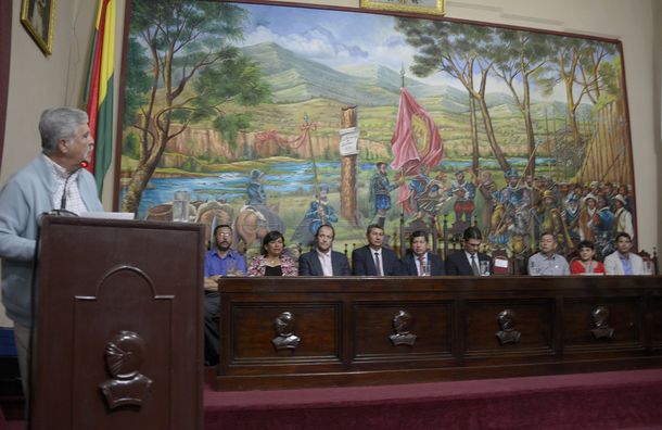 De Vido llegó a Bolivia para firmar acuerdos de cooperación energética y nuclear