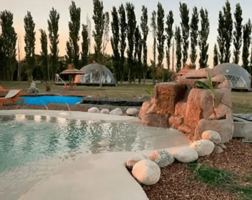 El pueblo cerca de la ciudad para comer un verdadero asado criollo.