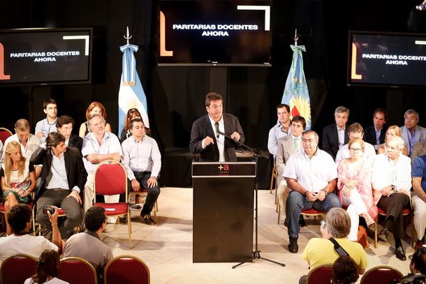 Polémica entre Provincia y Massa por la paritaria docente