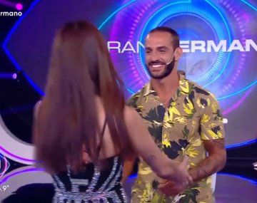 Gran Hermano: el fogoso reencuentro entre Maxi y Juliana fuera de la casa