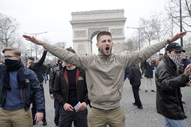 Masiva protesta contra el matrimonio gay en París