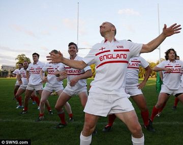Los ingleses armaron un particular Haka para burlarse de los All Blacks