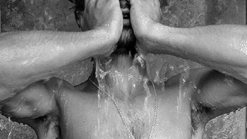 ¡hot! la novia del chino darin lo fotografio desnudo en la ducha ¡hot! la novia del chino darin lo fotografio desnudo en la ducha