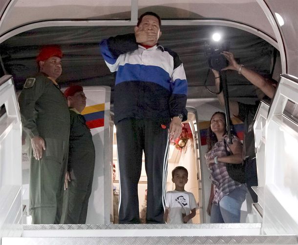 Hugo Chávez ya está en Cuba para su nueva operación