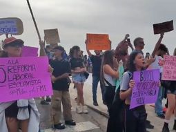 Tensión en Mar del Plata por la visita de Bullrich: Nefasta, vos sí que sos la casta