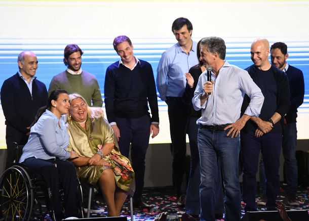 El plan de Macri para ganar en octubre: Carrió, de campaña por el país