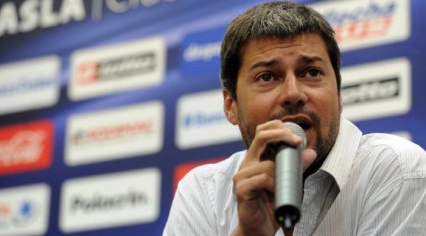 ¿Se adelantó al anuncio? Lammens felicitó a Bauza por ser el nuevo DT