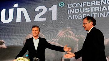 macri anuncio en la uia que esta semana avanzara con levantar el cepo cambiario macri anuncio en la uia que esta semana avanzara con levantar el cepo cambiario